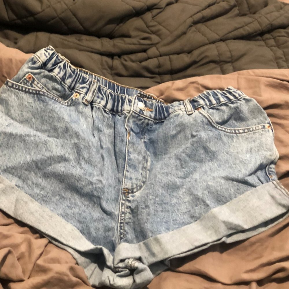 ASOS DESIGN Denim high rise original mom shorts in light wash